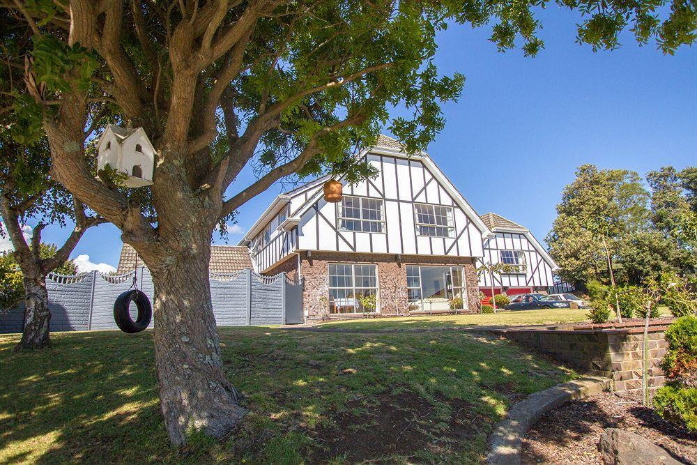 פאראפאראומו Tudor Manor Bed & Breakfast מראה חיצוני תמונה