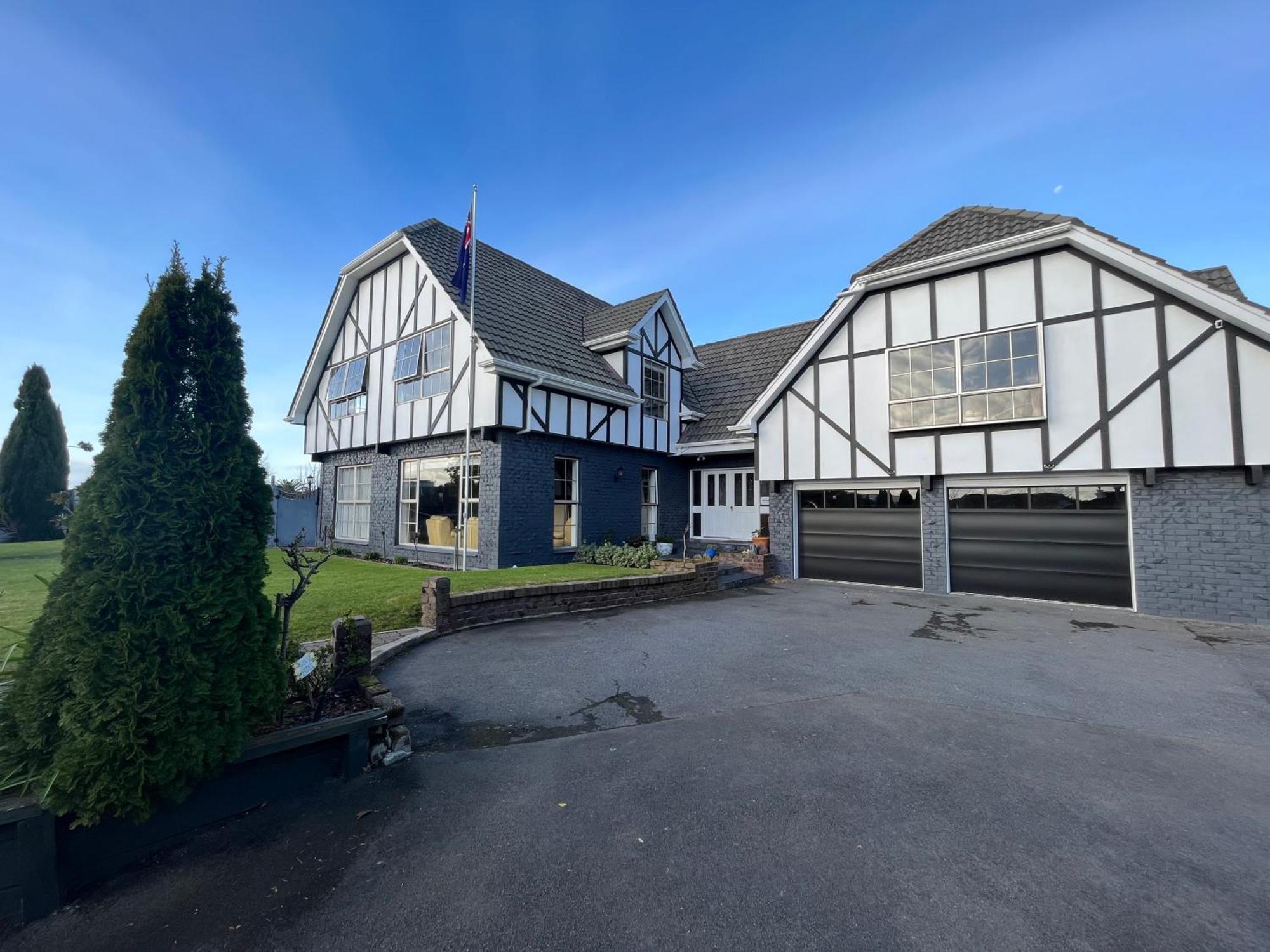 פאראפאראומו Tudor Manor Bed & Breakfast מראה חיצוני תמונה
