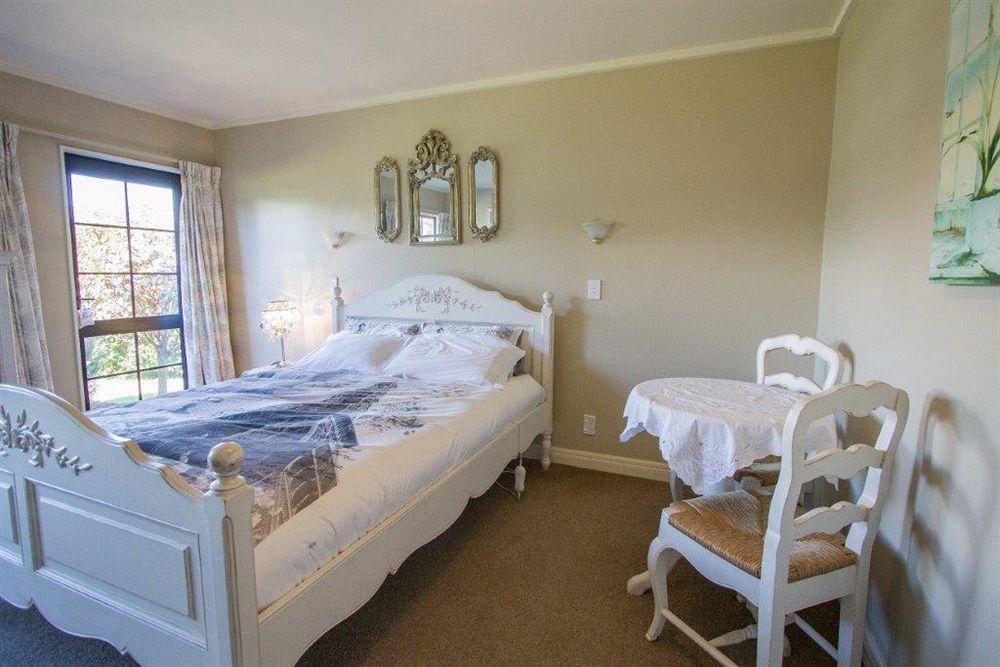 פאראפאראומו Tudor Manor Bed & Breakfast מראה חיצוני תמונה