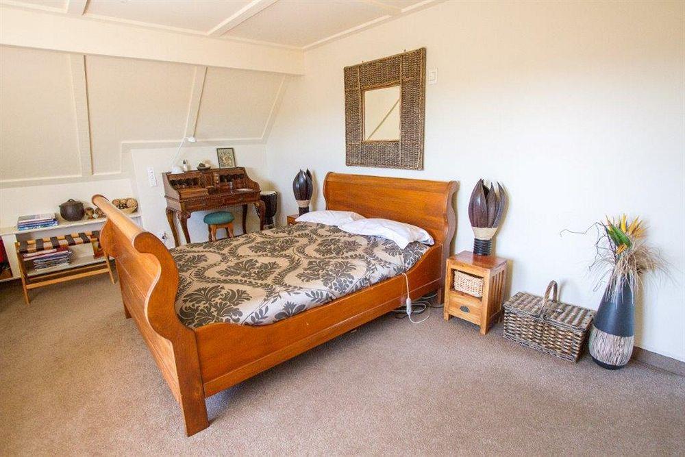 פאראפאראומו Tudor Manor Bed & Breakfast מראה חיצוני תמונה